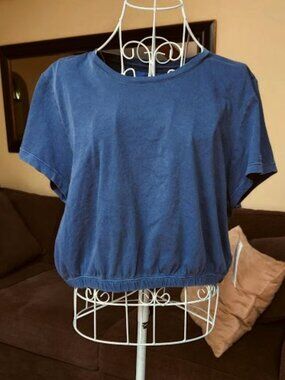 NWT Calvin Klein Jeans blue short sleeved crop shirt sz XL